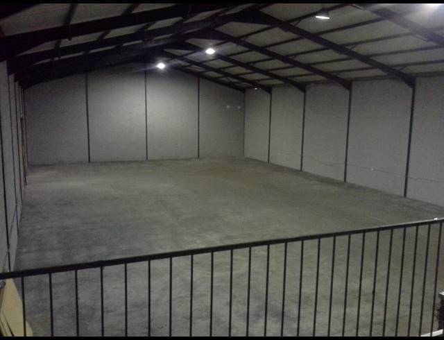 1,872M² FACTORY TO LET IN PAROW CENTRAL